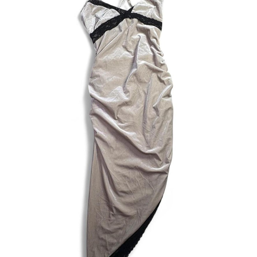 Forever 21 silver velvet metallic slip dress with black lace trim, size S - Picture 2 of 5